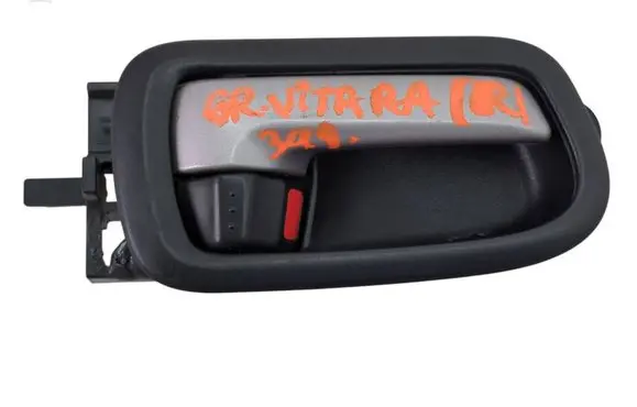 Suzuki Grand Vitara II Rear door interior handle