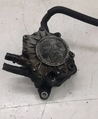 Volkswagen Touran I Vacuum pump 03g145209