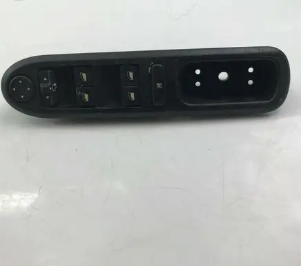 Peugeot 407 Electric window control switch 96468704XT P1543