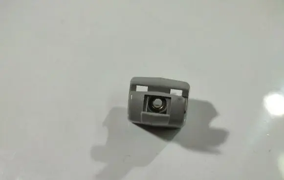 Mercedes-Benz CLS C219 Sun visor clip/hook/bracket 