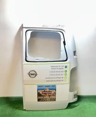 Opel Vivaro Rear door 084726D04