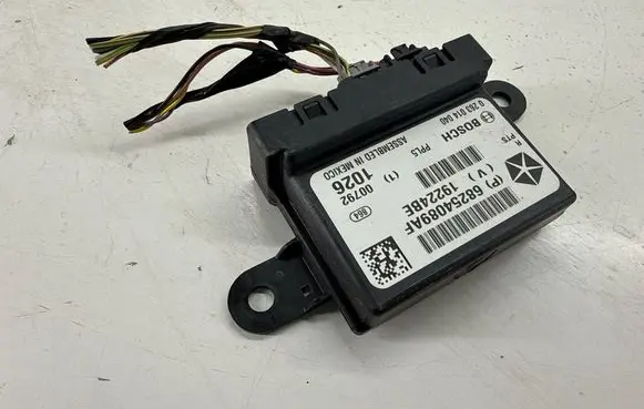 Jeep Grand Cherokee Parking PDC control unit/module 68254089AF 68254089AK P68254089AK