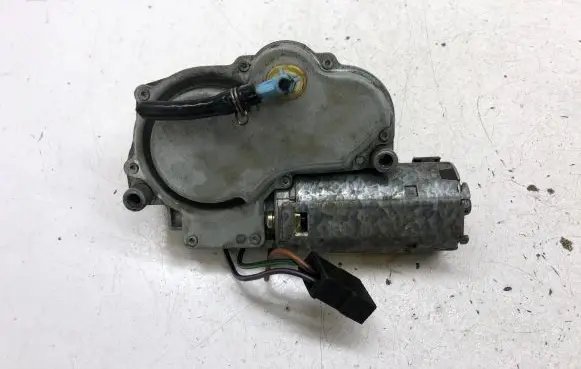 Audi 100 S4 C4 Rear window wiper motor 8A9955713
