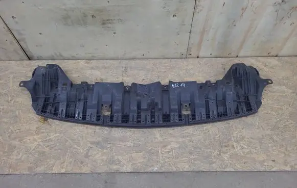 Toyota Prius (XW30) Front underbody cover/under tray 5261847010