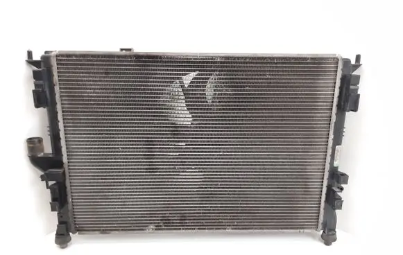 Dacia Sandero Radiator set 8200765566B 8200735039