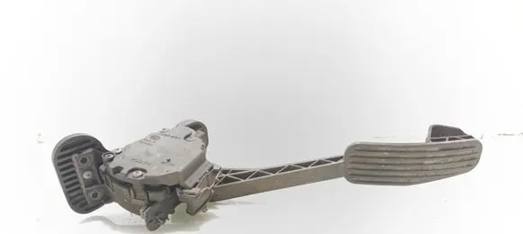 Volvo V70 Accelerator throttle pedal 9496822