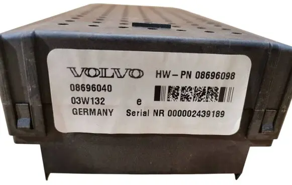 Volvo XC90 Fuse module 08696098 08696040 03W132