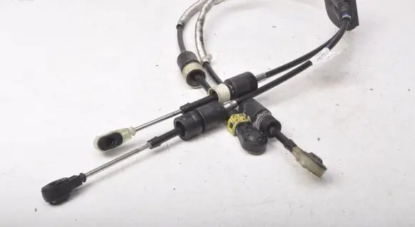 Volvo V40 Gear shift cable linkage 31325593
