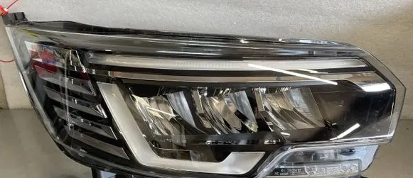 Renault Trafic III (X82) Headlight/headlamp 260102899R