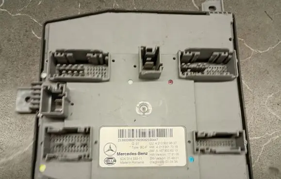 Mercedes-Benz E W213 Comfort/convenience module a2139009537