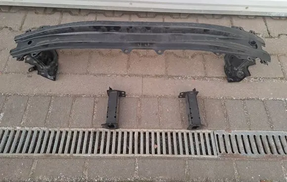 Toyota Yaris XP210 Front bumper support beam 