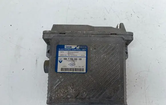 Renault Scenic I Engine control unit/module 7700868189
