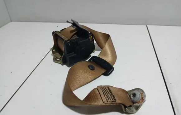 BMW 7 E65 E66 Middle seatbelt (rear) 7037840