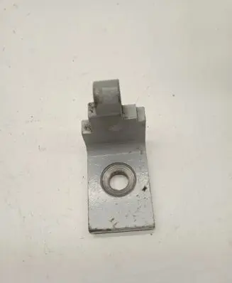 BMW X5 F15 Front door lower hinge 7304994