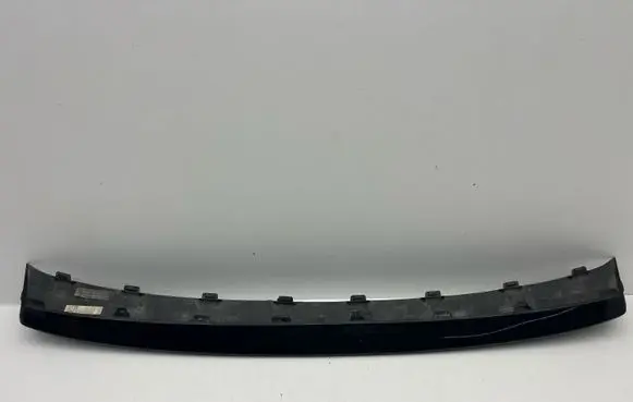 Volvo XC40 Front bumper lip 30747788