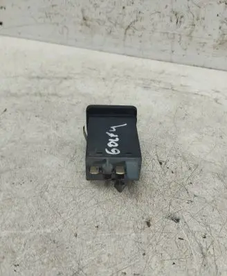 Volkswagen Golf IV Hazard light switch 1J0953235J