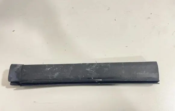 BMW X6 G06 Engine compartment rubber 7425428