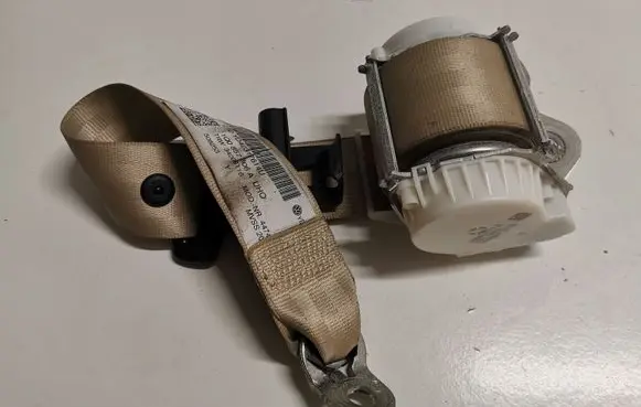 Volkswagen Eos Rear seatbelt 1Q0857806A