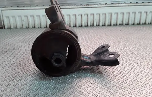 Mitsubishi Lancer X Gearbox mount