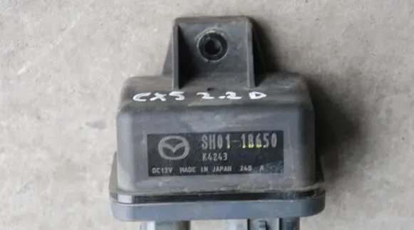 Mazda CX-5 Glow plug pre-heat relay SH0118650