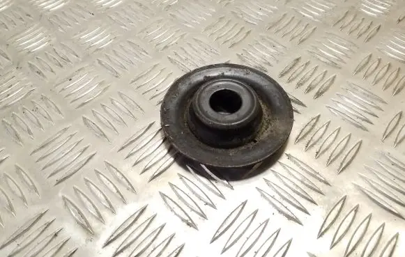 Volkswagen Golf IV Coil spring mount 