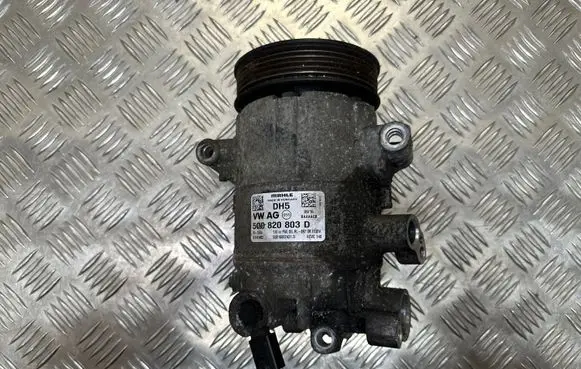 Volkswagen Golf VII Air conditioning (A/C) compressor (pump) 5Q0820803D