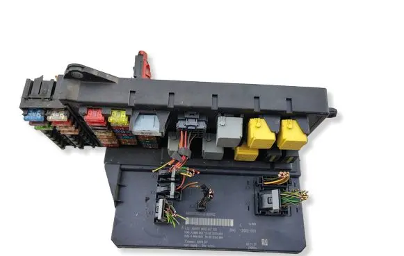 Volkswagen Crafter SAM control unit A9069004700