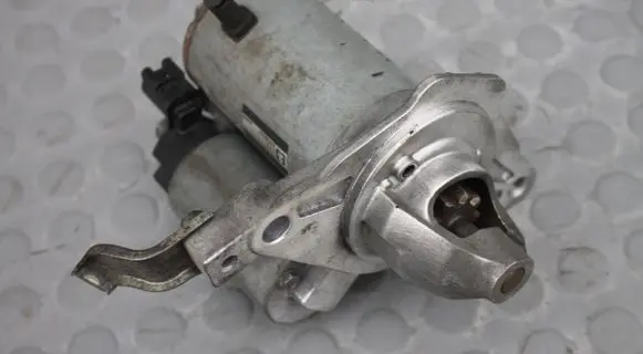 Toyota Verso-S Starter motor 2810047170
