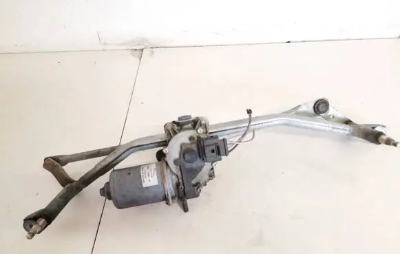 Jaguar XF Front wiper linkage and motor