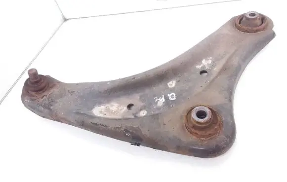 Nissan Pulsar Front lower control arm/wishbone