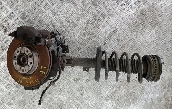 Peugeot 508 Front wheel hub spindle knuckle