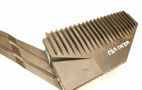 Volvo V70 Sound amplifier 9472301