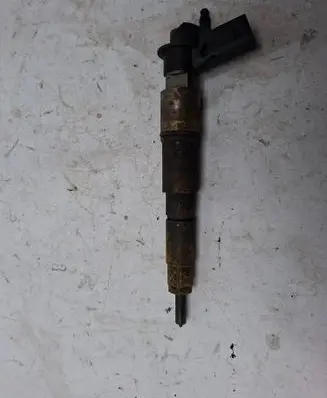 BMW 5 E60 E61 Fuel injector 0445115108 D50425