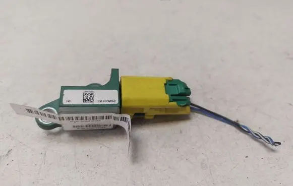Volkswagen PASSAT B6 Airbag deployment crash/impact sensor 26060103