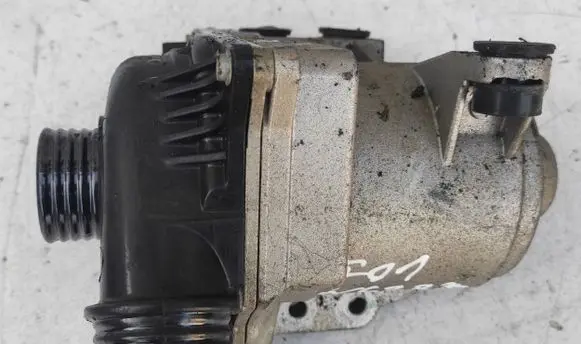 BMW 7 F01 F02 F03 F04 Electric auxiliary coolant/water pump