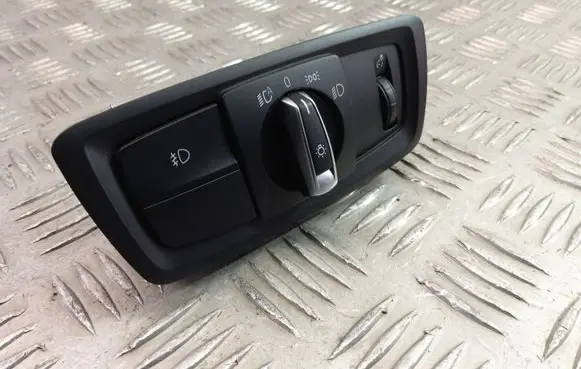 BMW X2 F39 Light switch 6847518