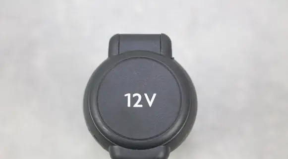 Toyota Aygo AB40 12 V Socket (front) 