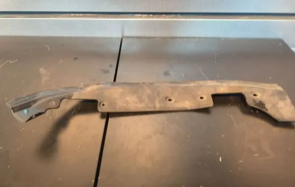 BMW 4 F32 F33 Other body part 51337347701 7347701