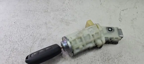 Dacia Sandero III Ignition lock 487008966R