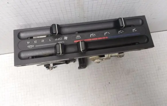 Mazda 323 F Climate control unit