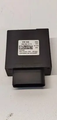 Volkswagen Tiguan Fuel pump relay 3Q0906121D