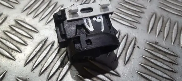 Mercedes-Benz CLK A209 C209 Electric window control switch A2098203510