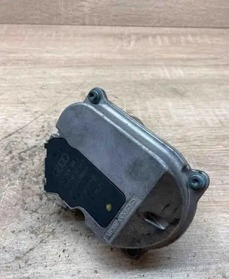 Audi A8 S8 D3 4E Intake manifold valve actuator/motor 057129086L