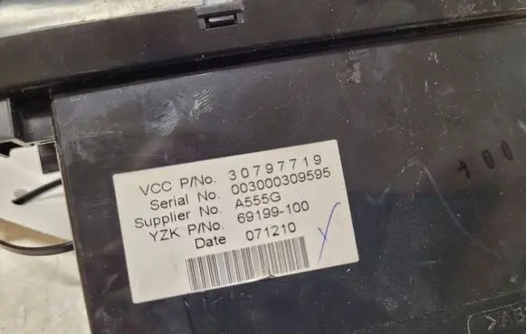 Volvo V50 Screen/display/small screen 30797719 003000309595 A555G