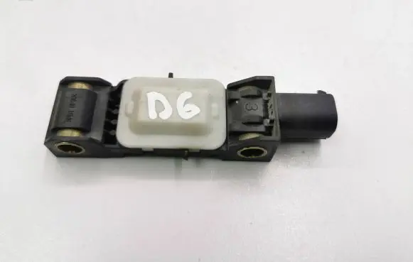 Chrysler 300 - 300C Airbag deployment crash/impact sensor 04671779AC 0560201917 050905