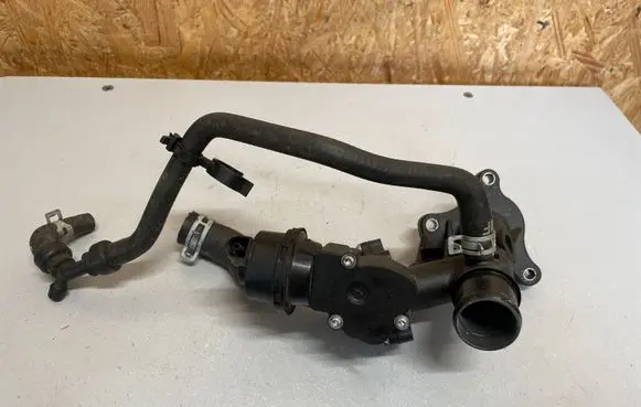 Nissan Qashqai Thermostat 110600686R