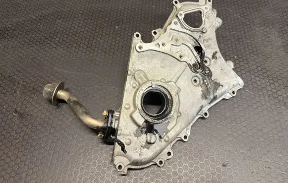Nissan X-Trail T30 Oil pump 15010VK500