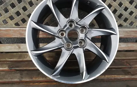 Toyota Auris E180 R17 alloy rim 