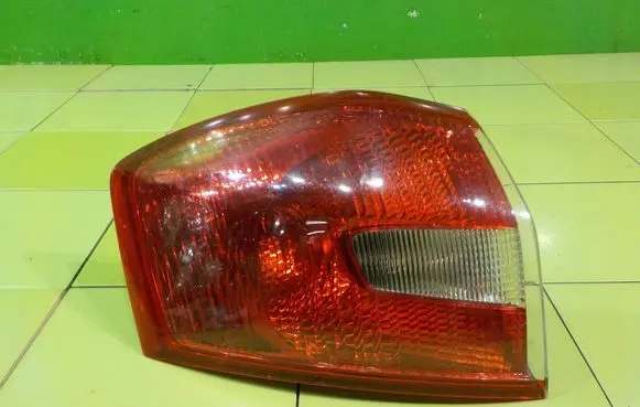 Ford Kuga I Rear/tail lights 167097 XP197