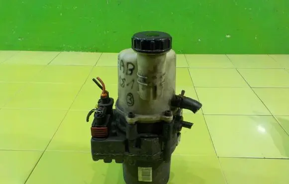 Dacia Duster Power steering pump V29004468N